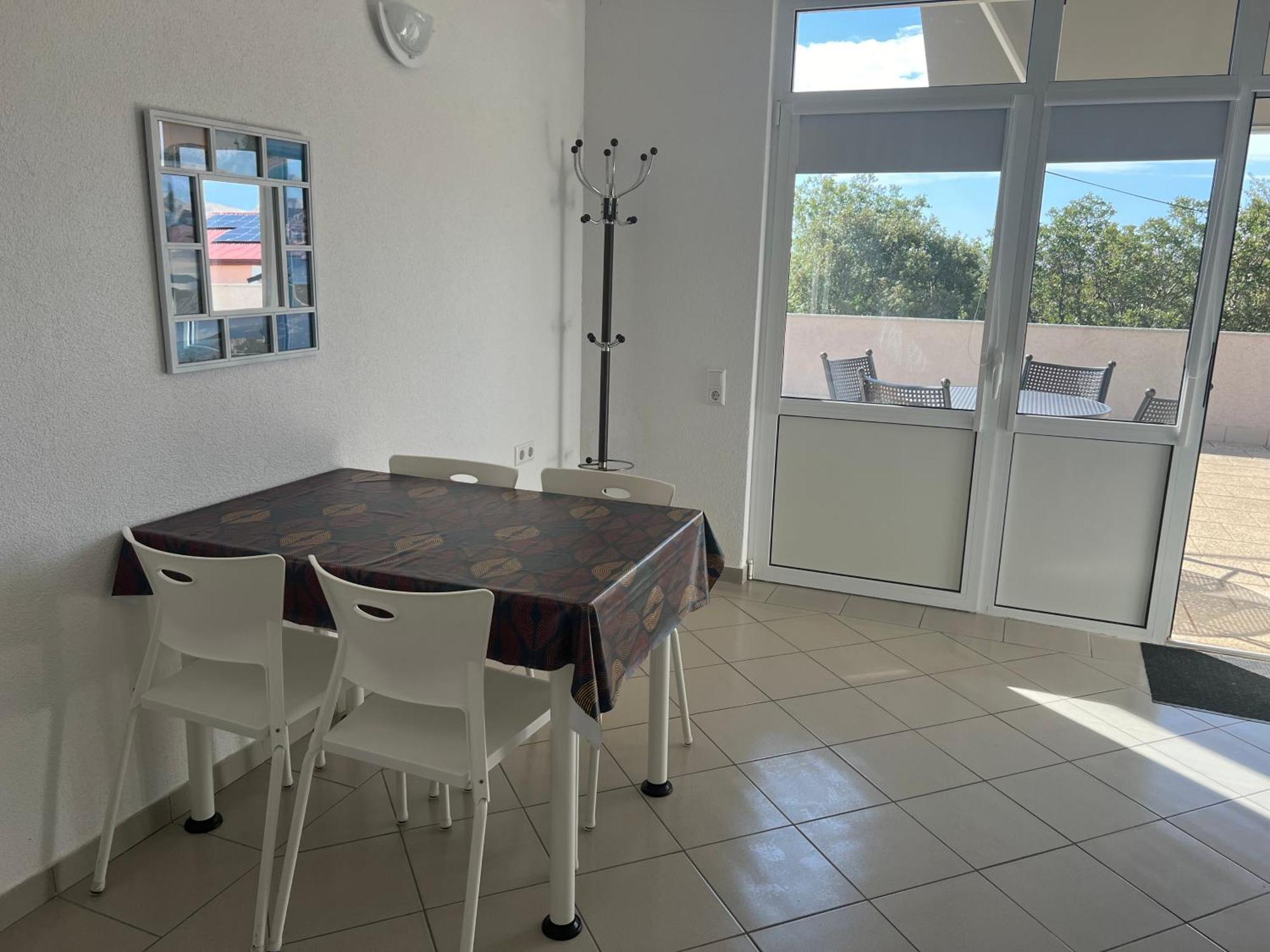 Apartment Vrata Velebita Карлобаг Номер фото