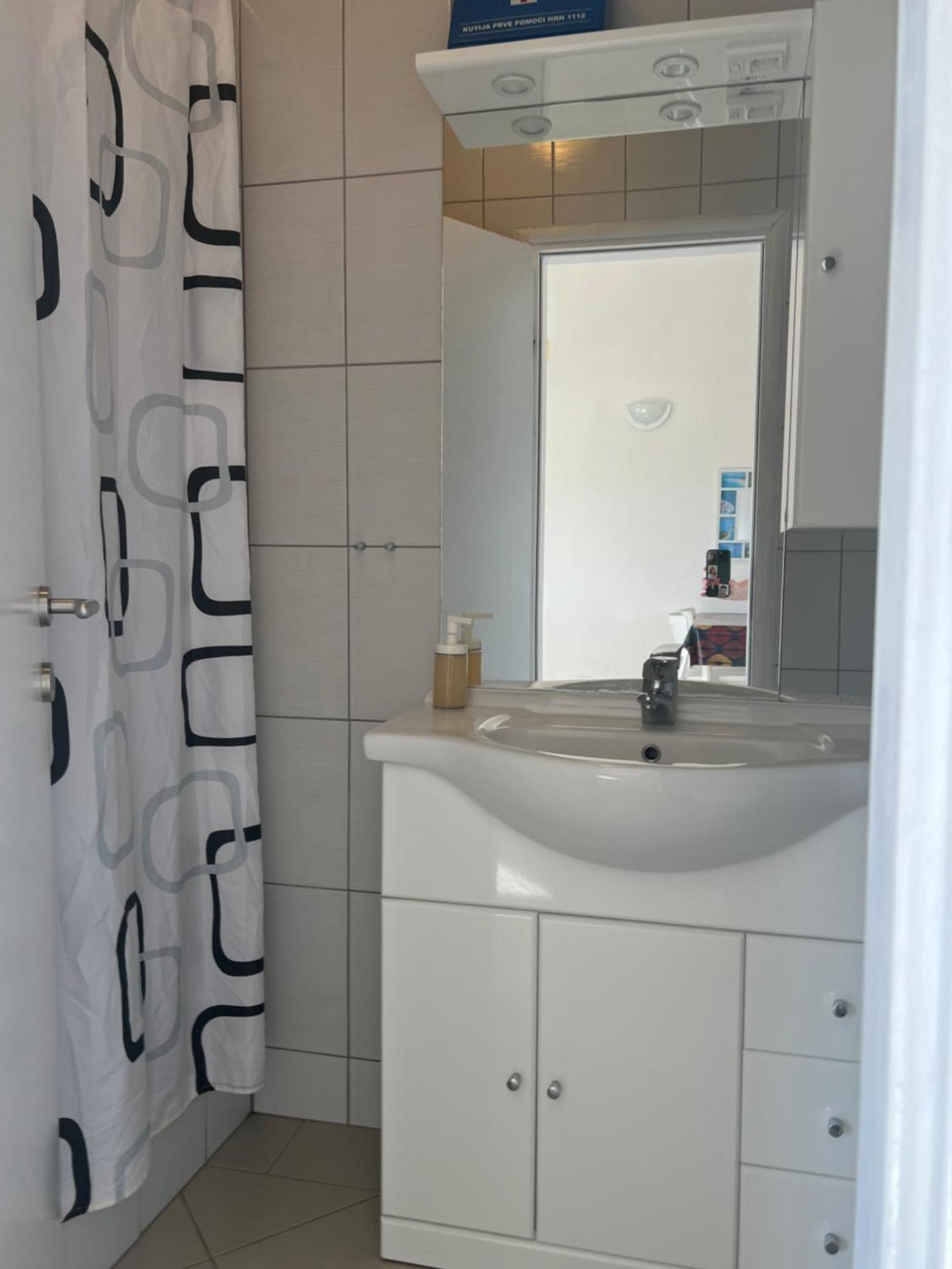 Apartment Vrata Velebita Карлобаг Номер фото